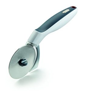 Sharp Edge Pizza Cutter - Effortlessly Slice Through