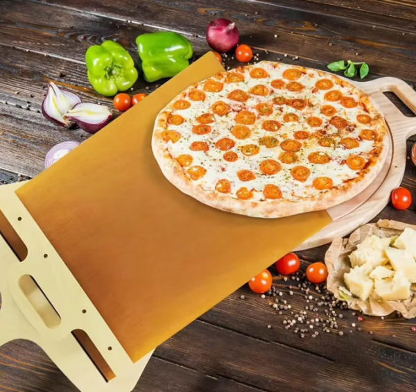 Non-Stick Sliding Pizza Peel – Effortlessly Transfer Pizza from Oven to Table with Heat-Resistant Handle