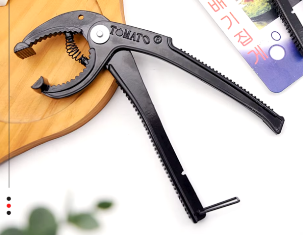 Anti-Scalding Stone Pot Clamp – Safe Grip Tool for Hot Plates and Casseroles - Image 4