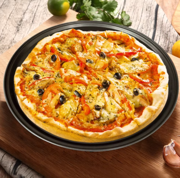 Non-Stick Carbon Steel Pizza Pan with Vent Holes for Crisp Crusts – Perfect for Thin Crust Pizza - Image 4